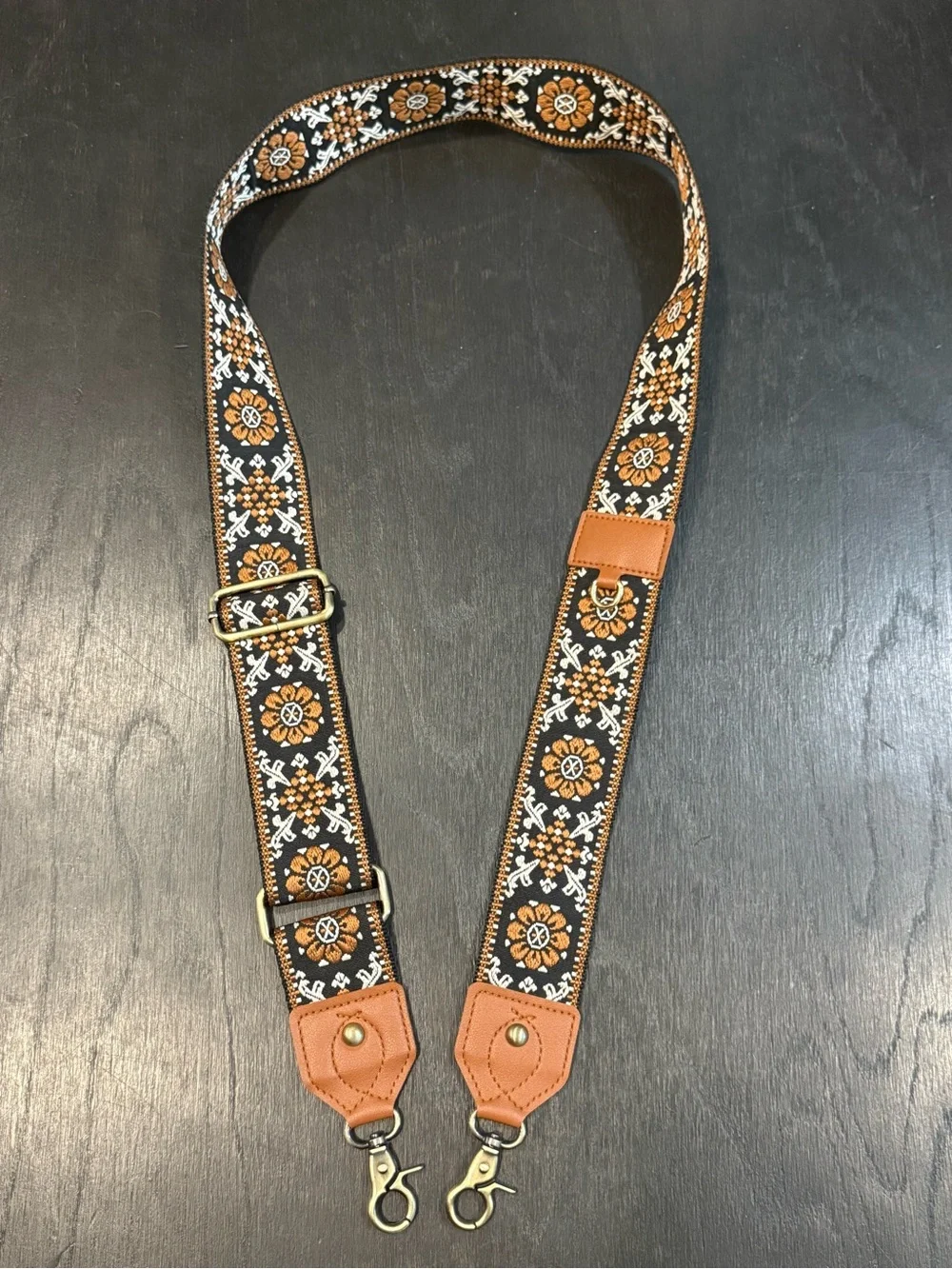 Embroidered Floral Pattern Adjustable Bag Strap - Black & Tan Unbranded - Picture 1 of 2